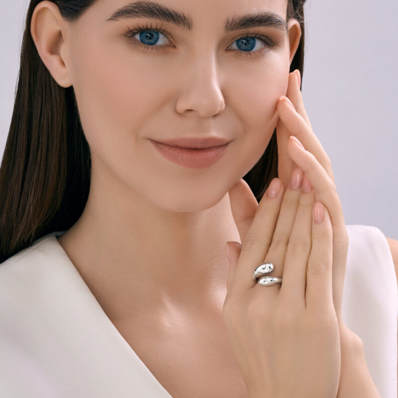 Sleek Serenity Open Ring - Image 3