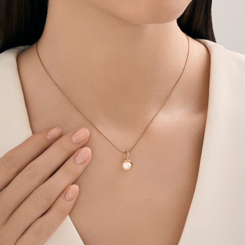 Timeless Serpentine Pearl Pendant - Image 3